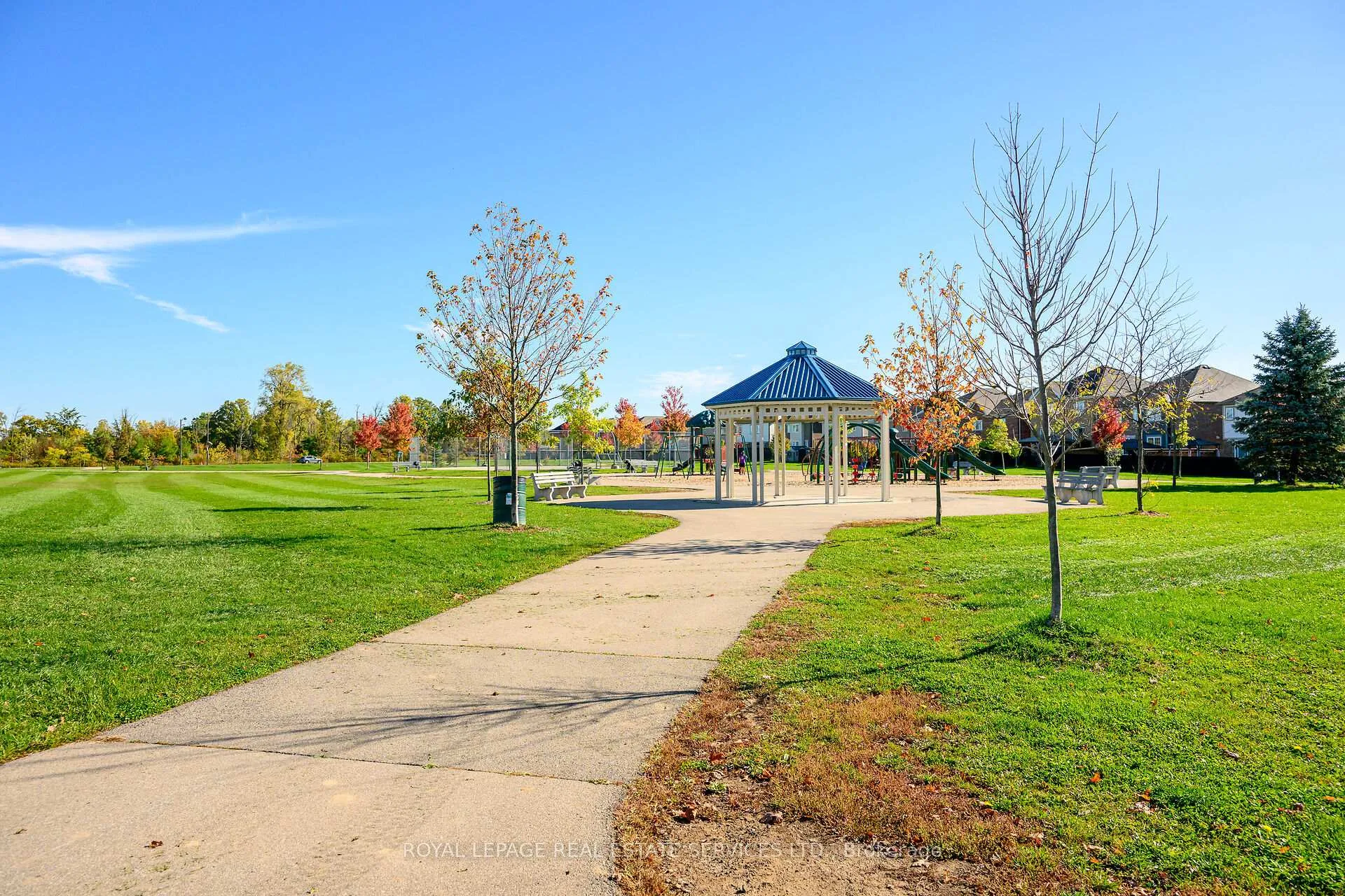 Photo 21 of 32 Celano Drive, Hamilton, Waterdown — HOMEH