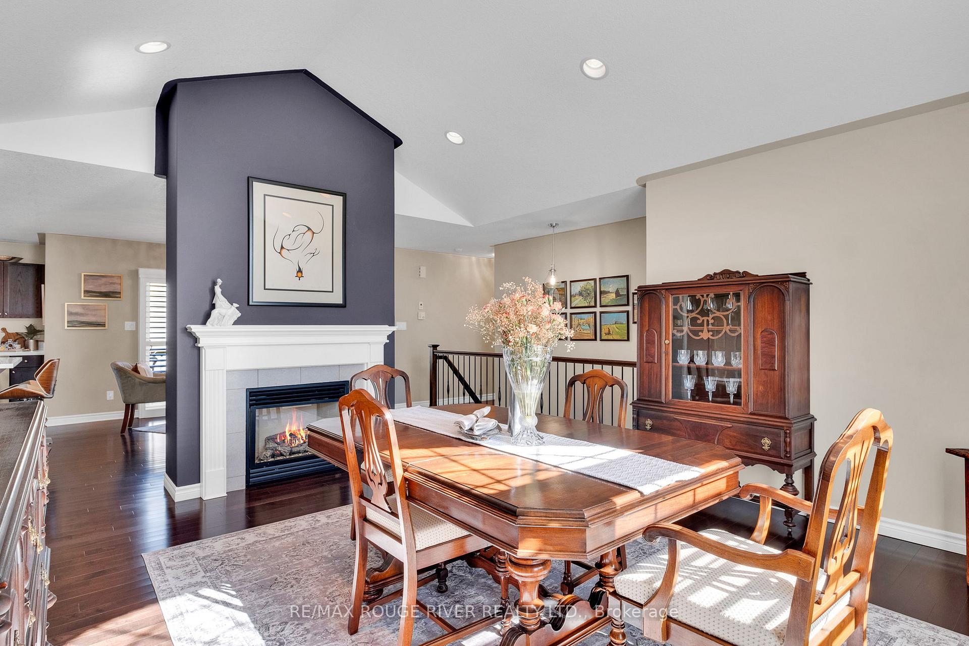 Photo 4 of 2 Beacon Drive, Brighton — HOMEH