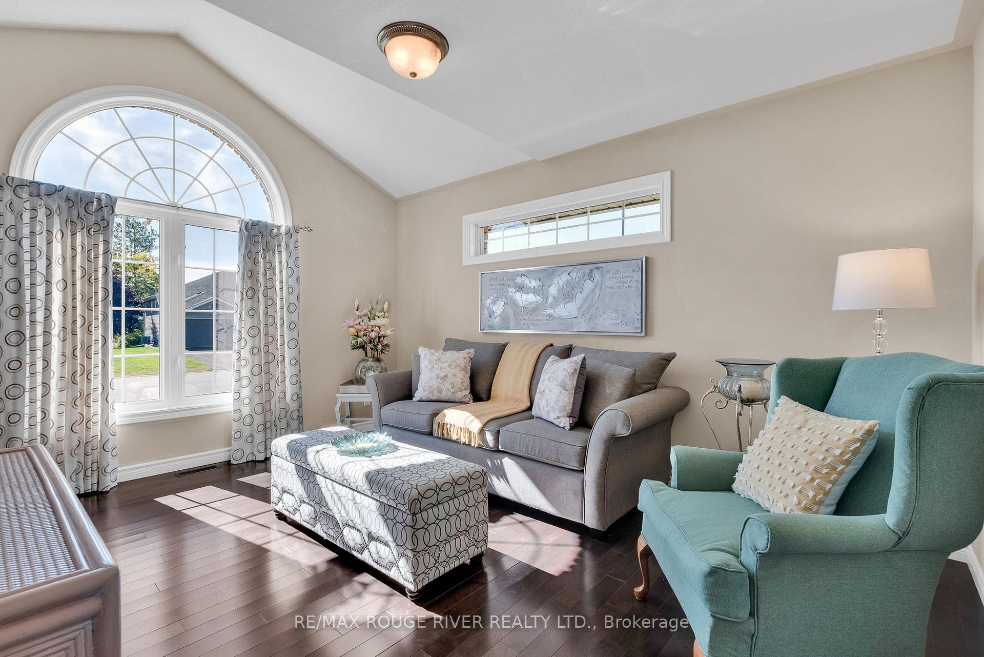 Photo 16 of 2 Beacon Drive, Brighton — HOMEH