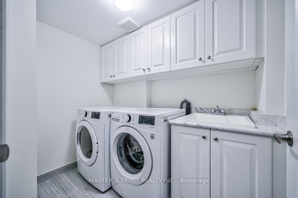 Photo 6 of 105 Lichfield Road, Markham, Unionville — HOMEH