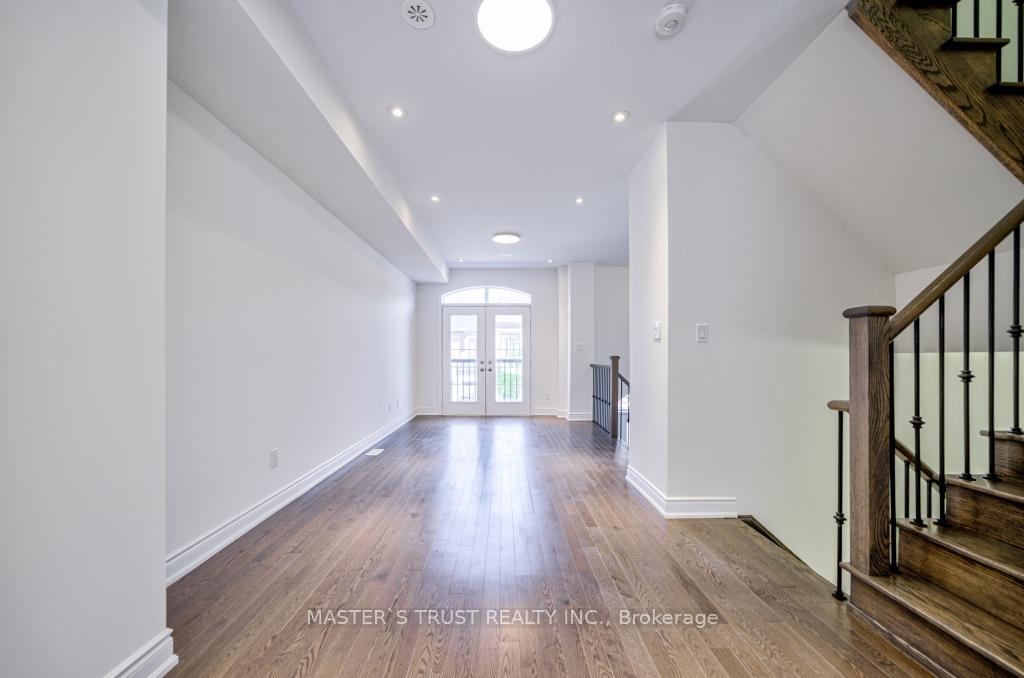 Photo 13 of 105 Lichfield Road, Markham, Unionville — HOMEH