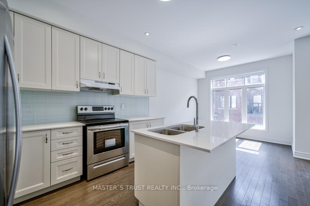 Photo 21 of 105 Lichfield Road, Markham, Unionville — HOMEH