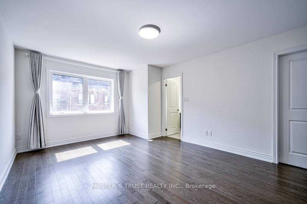 Photo 26 of 105 Lichfield Road, Markham, Unionville — HOMEH