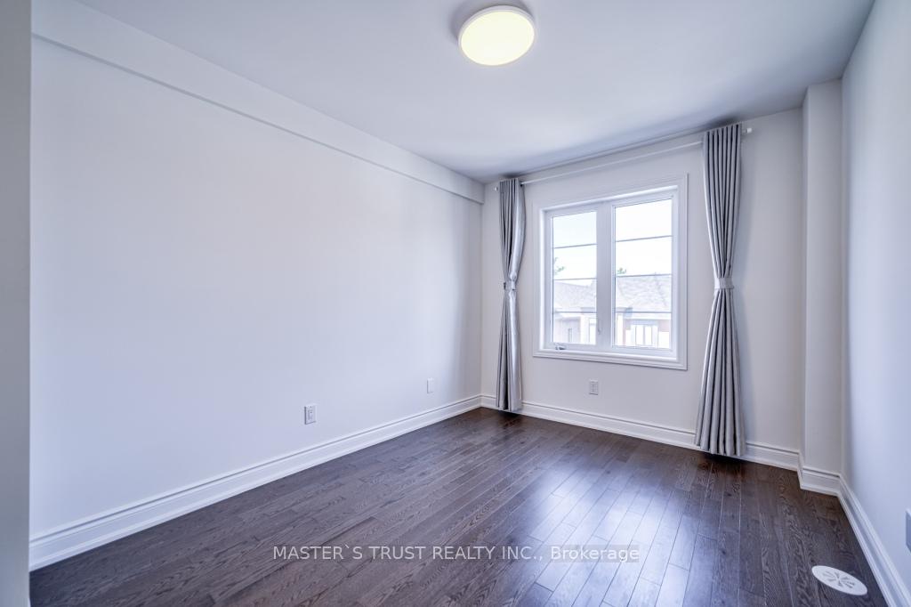 Photo 32 of 105 Lichfield Road, Markham, Unionville — HOMEH