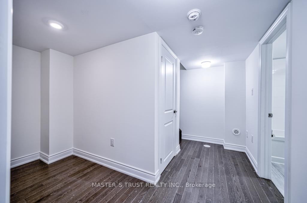 Photo 34 of 105 Lichfield Road, Markham, Unionville — HOMEH