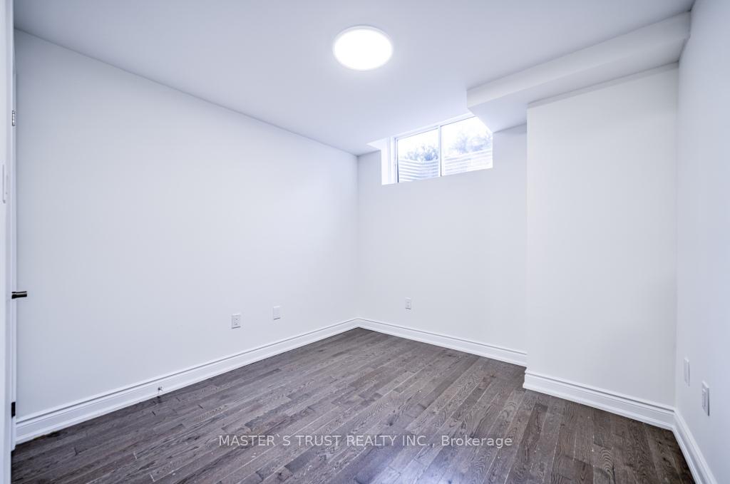 Photo 35 of 105 Lichfield Road, Markham, Unionville — HOMEH
