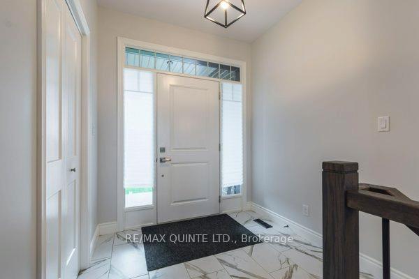 Photo 4 of 35 Raycroft Drive, Belleville, Thurlow Ward — HOMEH