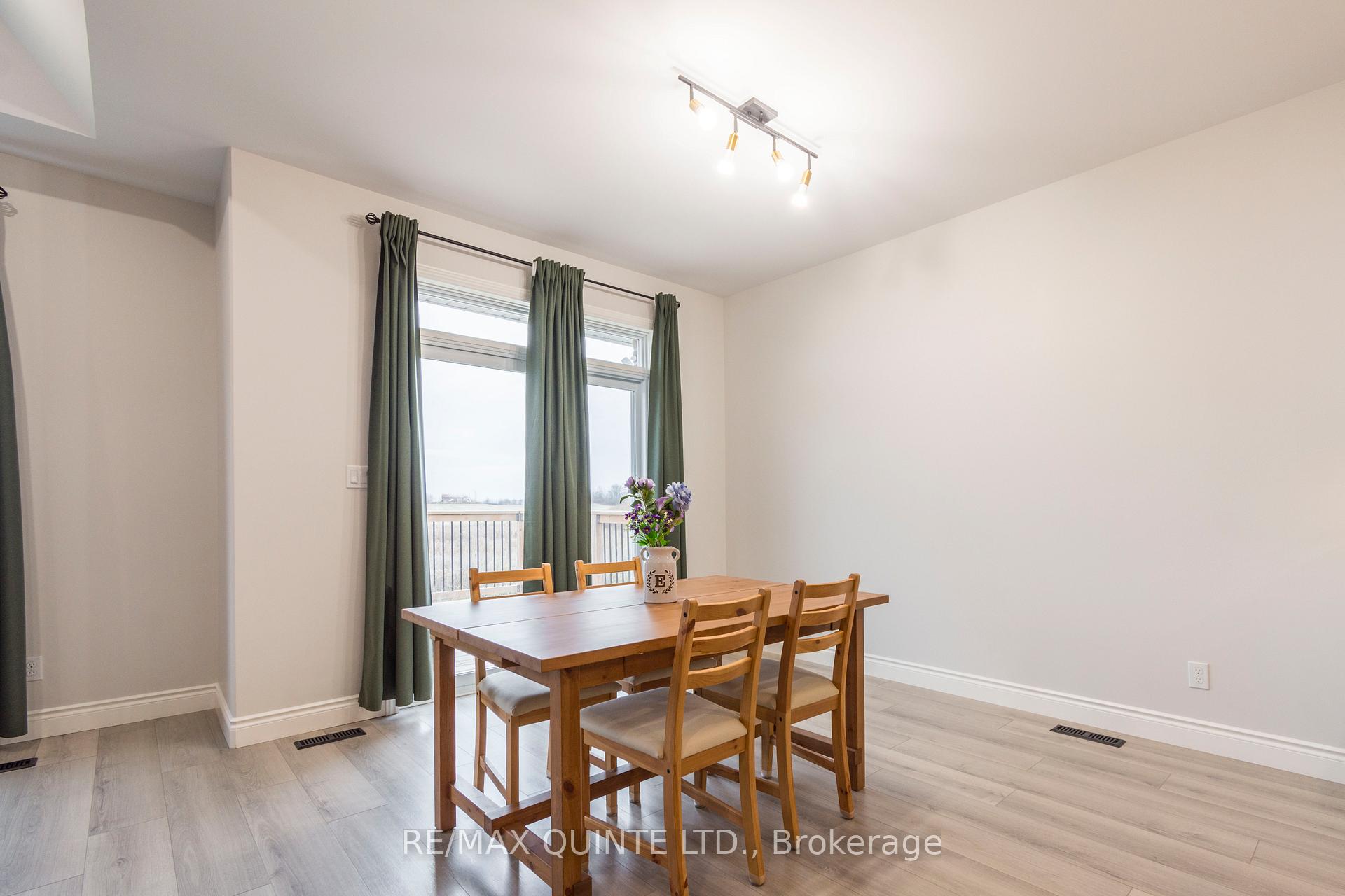 Photo 9 of 35 Raycroft Drive, Belleville, Thurlow Ward — HOMEH