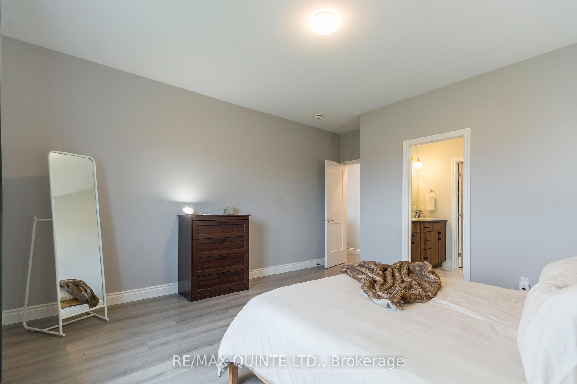 Photo 11 of 35 Raycroft Drive, Belleville, Thurlow Ward — HOMEH