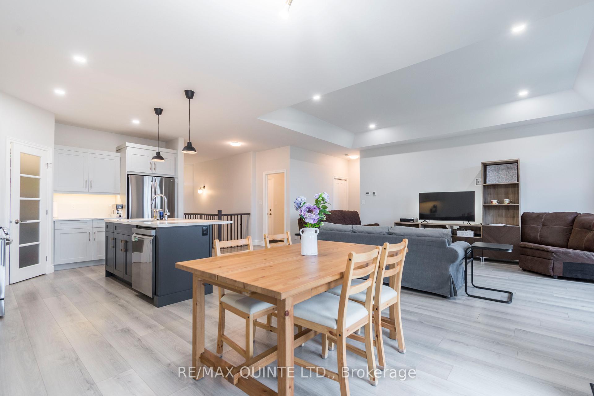 Photo 18 of 35 Raycroft Drive, Belleville, Thurlow Ward — HOMEH