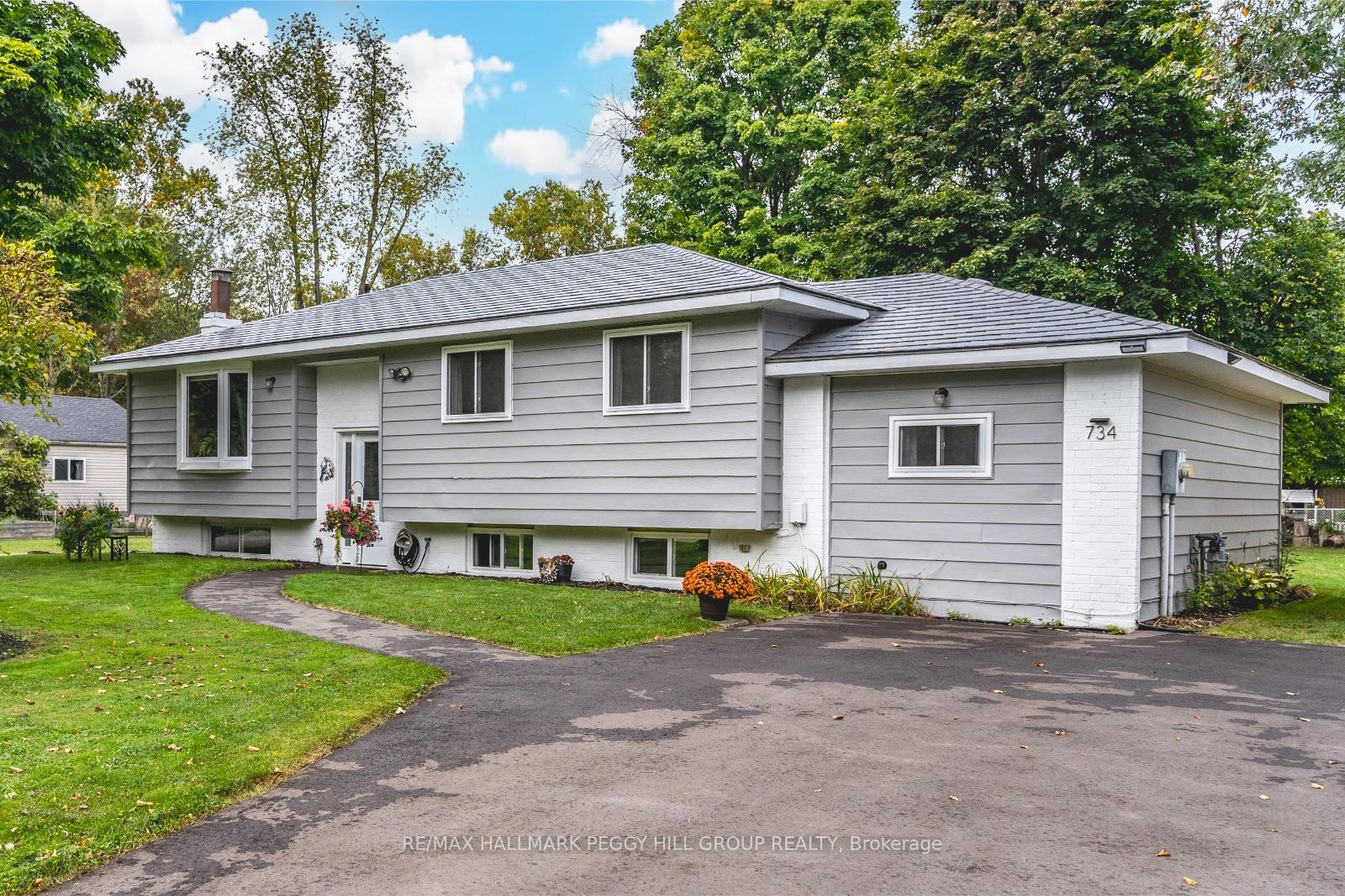 Photo 1 of 734 James Street, Innisfil, Alcona — HOMEH