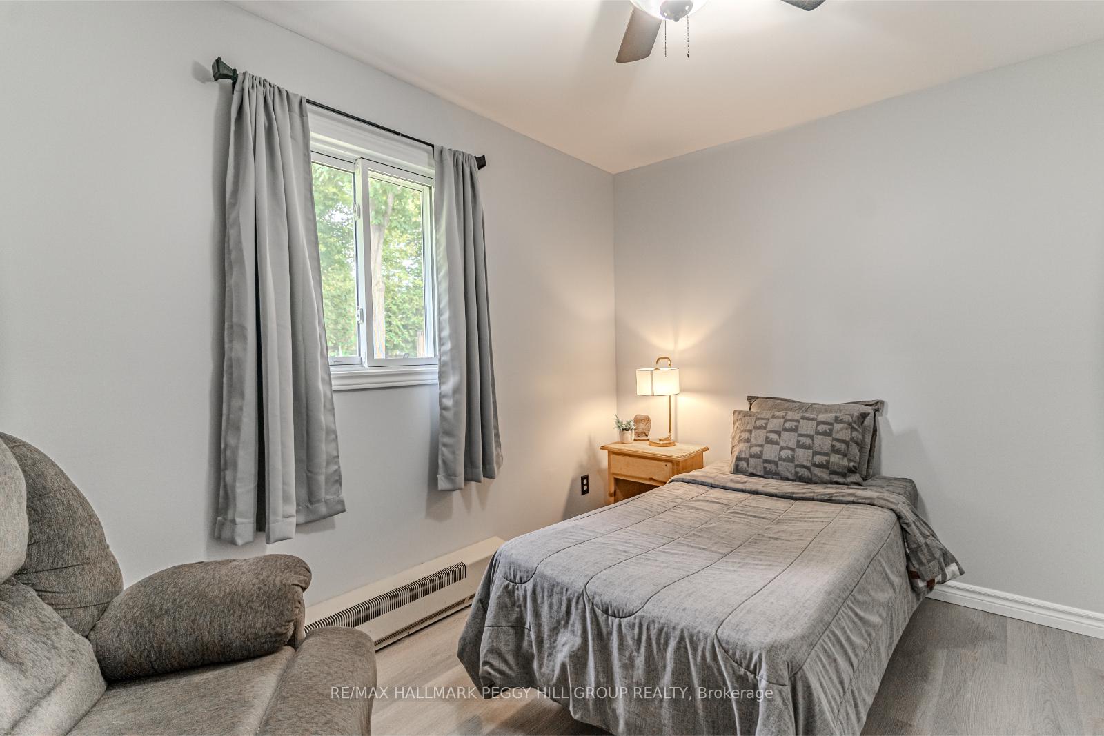 Photo 8 of 734 James Street, Innisfil, Alcona — HOMEH