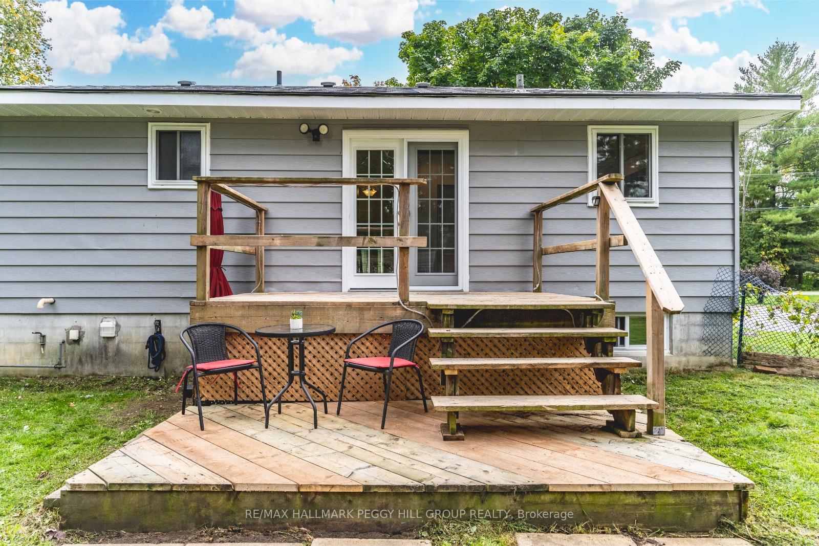 Photo 12 of 734 James Street, Innisfil, Alcona — HOMEH