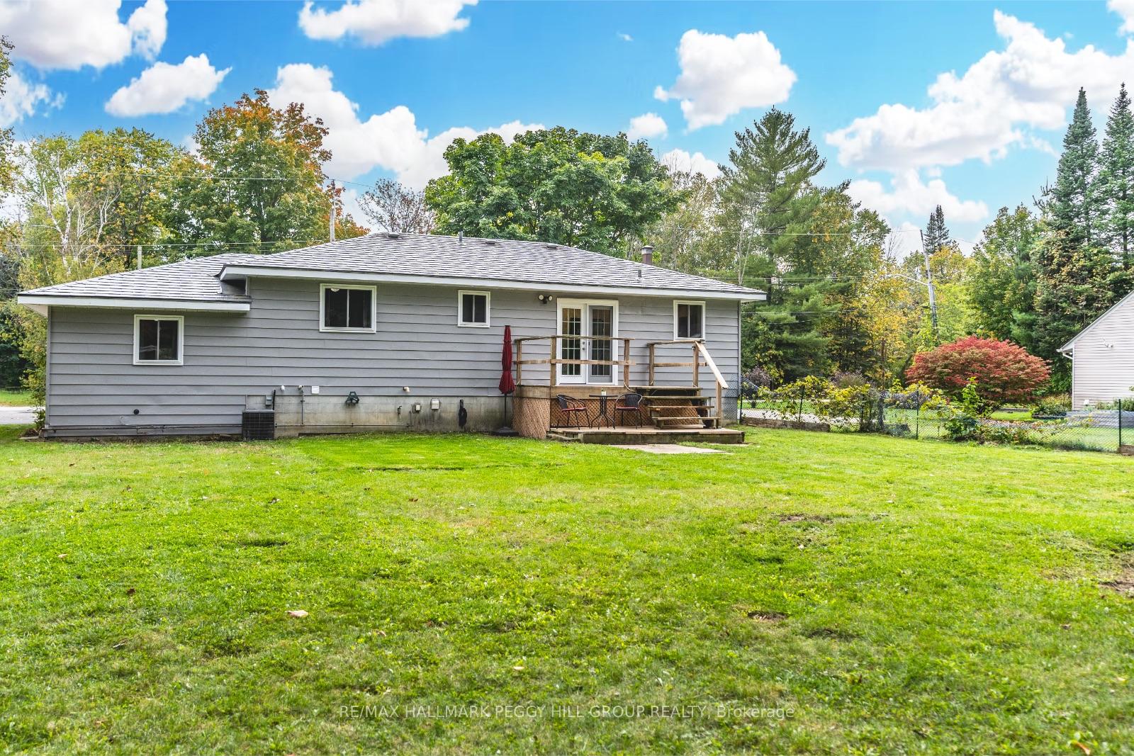 Photo 15 of 734 James Street, Innisfil, Alcona — HOMEH