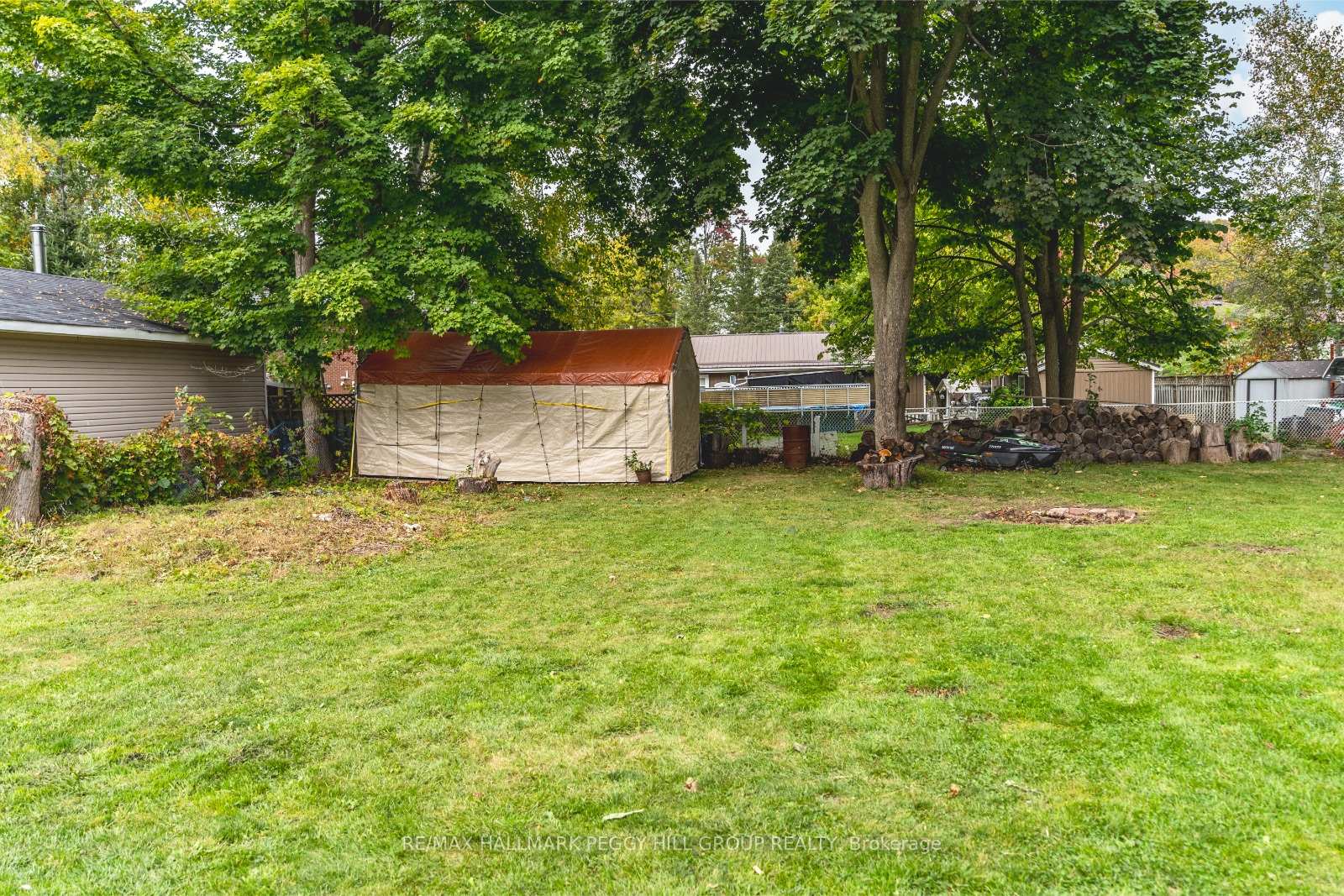 Photo 17 of 734 James Street, Innisfil, Alcona — HOMEH