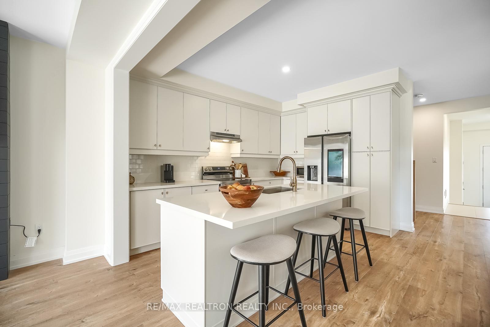 Photo 8 of 33 Daffodil Road, Springwater, Midhurst — HOMEH