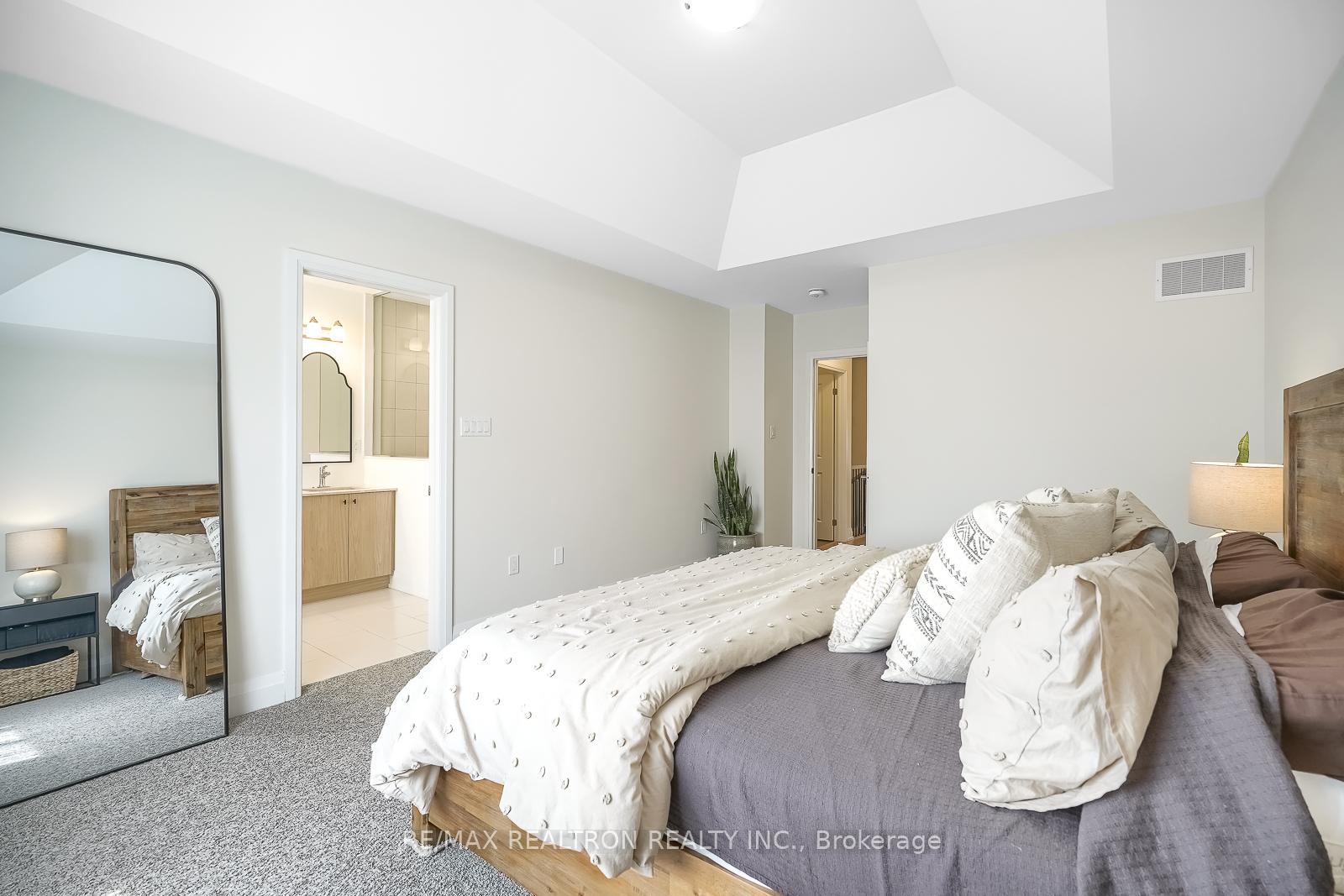 Photo 27 of 33 Daffodil Road, Springwater, Midhurst — HOMEH