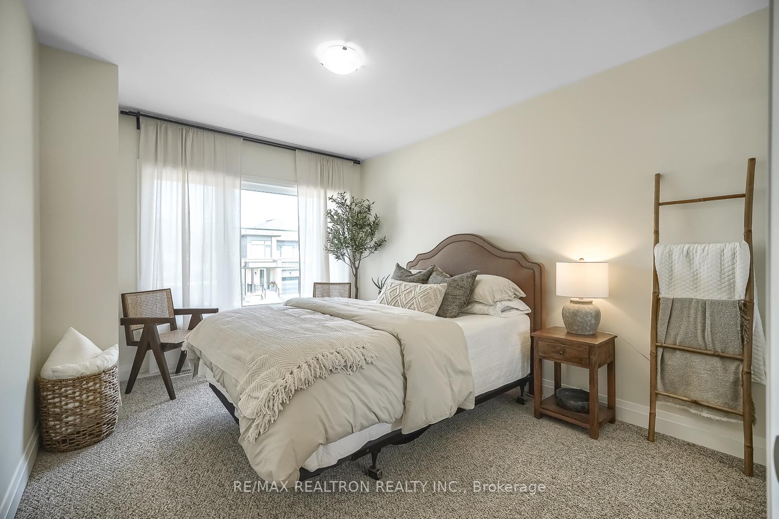 Photo 26 of 33 Daffodil Road, Springwater, Midhurst — HOMEH