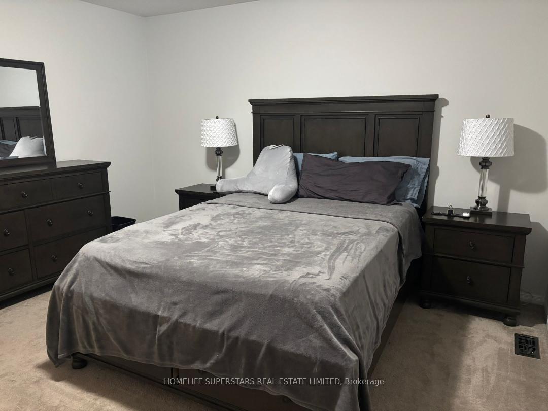 Photo 8 of 8755 Sourgum Avenue E, Niagara Falls, Brown — HOMEH
