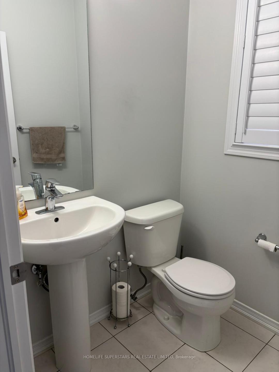 Photo 10 of 8755 Sourgum Avenue E, Niagara Falls, Brown — HOMEH