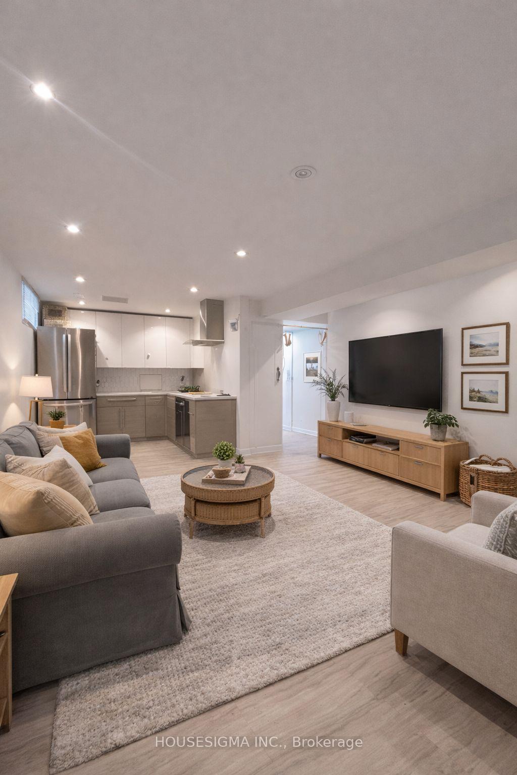 Photo 1 of 19 Savoy Avenue, Toronto, Woodbine-Lumsden — HOMEH