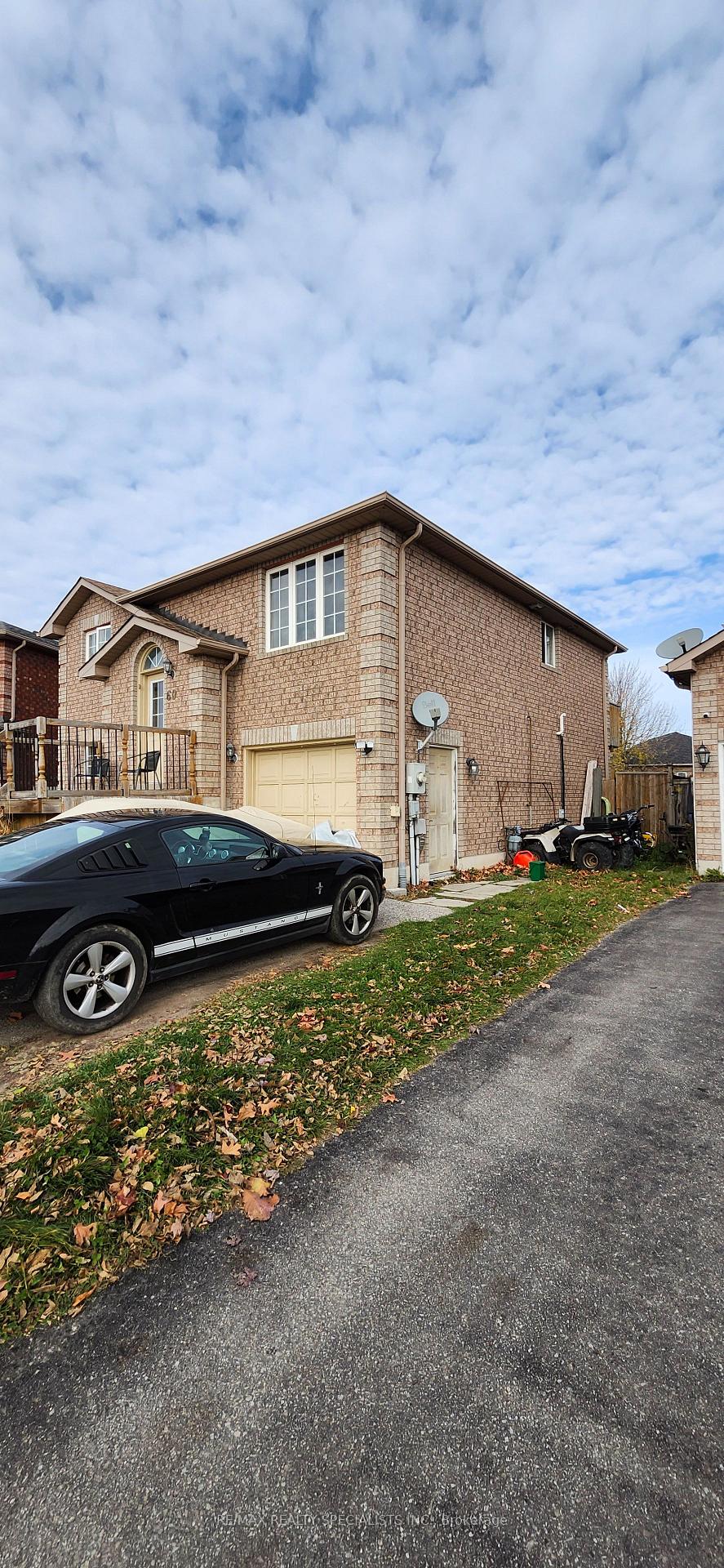 Photo 3 of 60 Ambler Bay, Barrie, Georgian Drive — HOMEH
