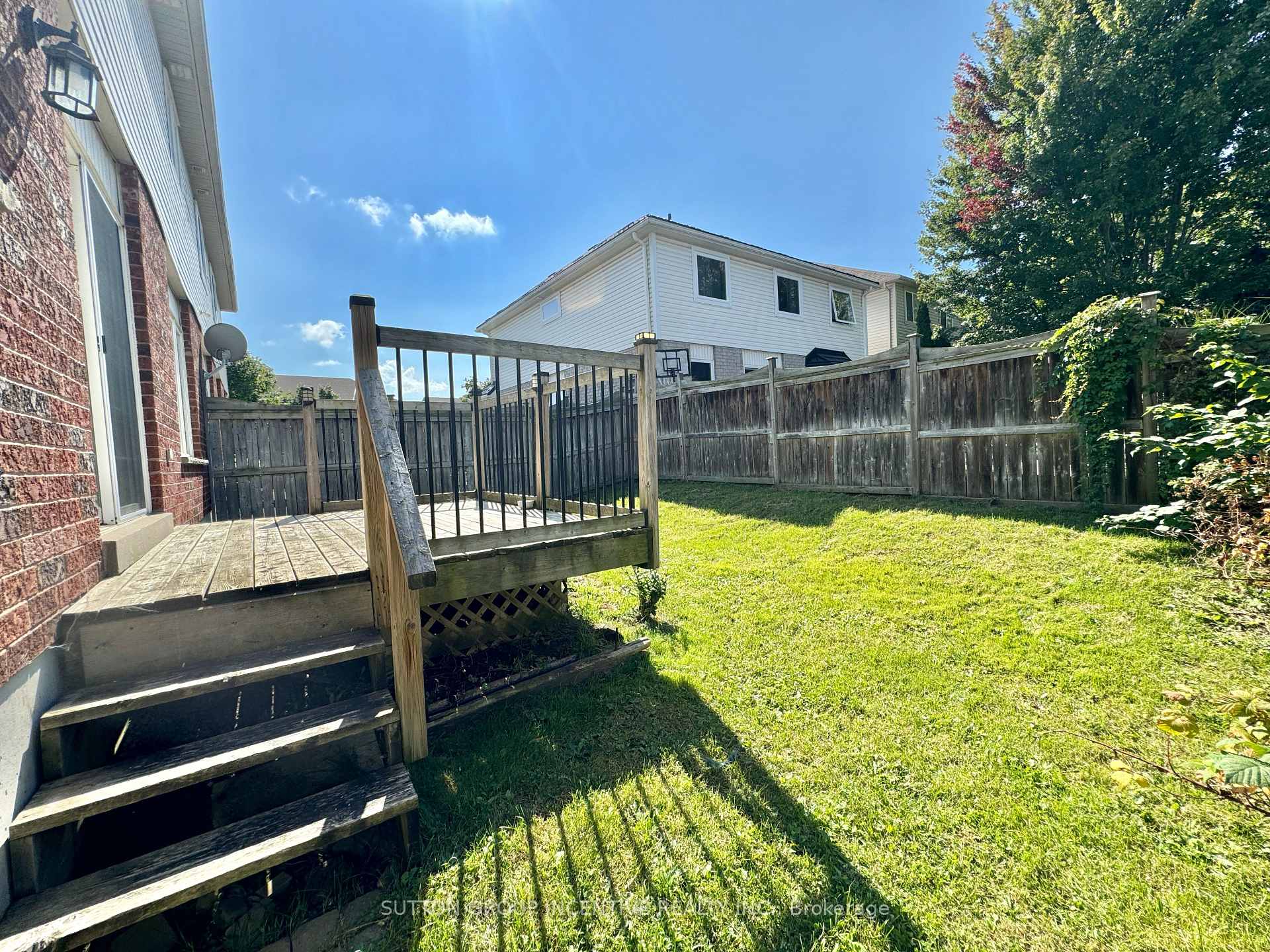 Photo 27 of 4 Bentley Crescent, Barrie, Holly — HOMEH