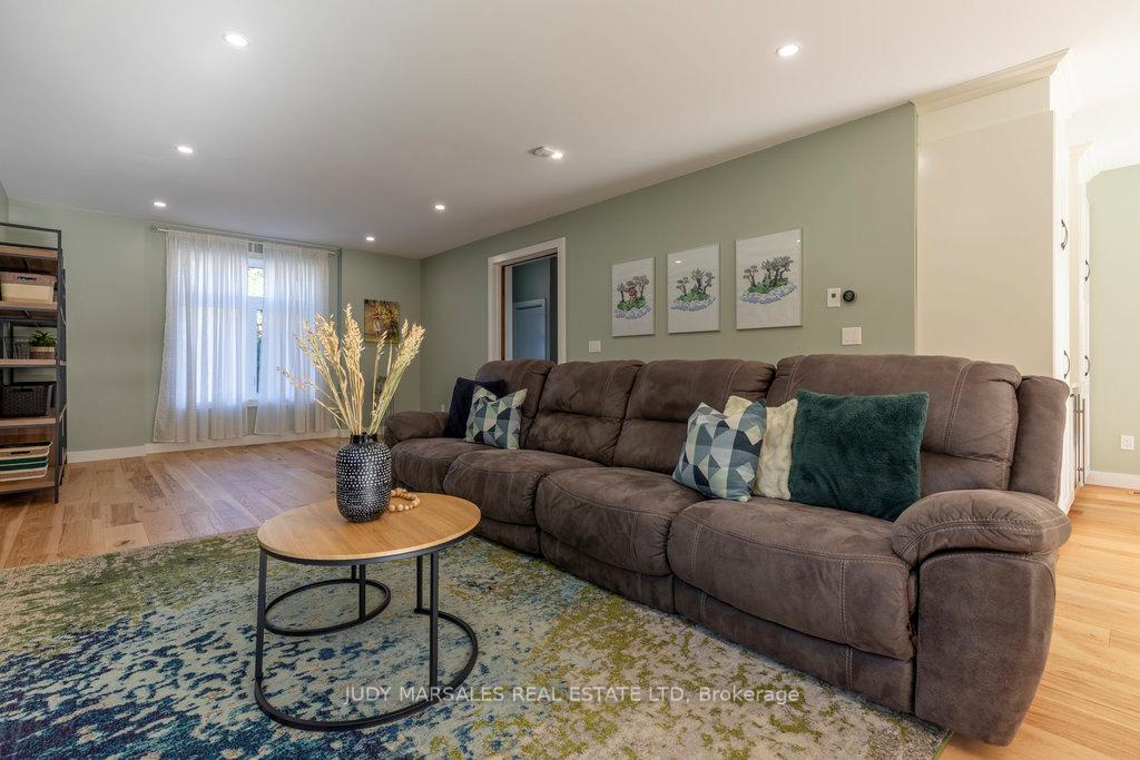 Photo 4 of 47 Mountain Avenue, Hamilton, Kirkendall — HOMEH
