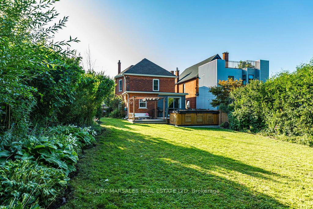 Photo 35 of 47 Mountain Avenue, Hamilton, Kirkendall — HOMEH