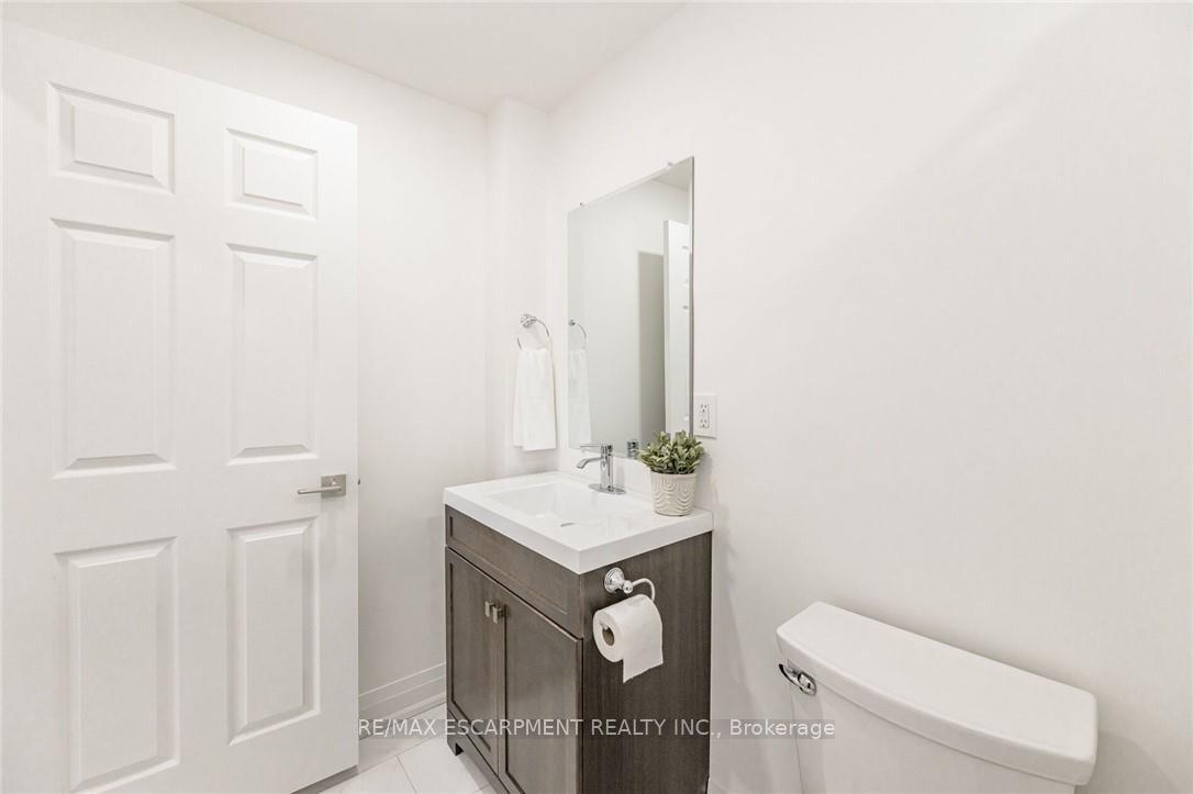 Photo 8 of Unit A, 476 Ferguson Avenue, Hamilton, North End — HOMEH