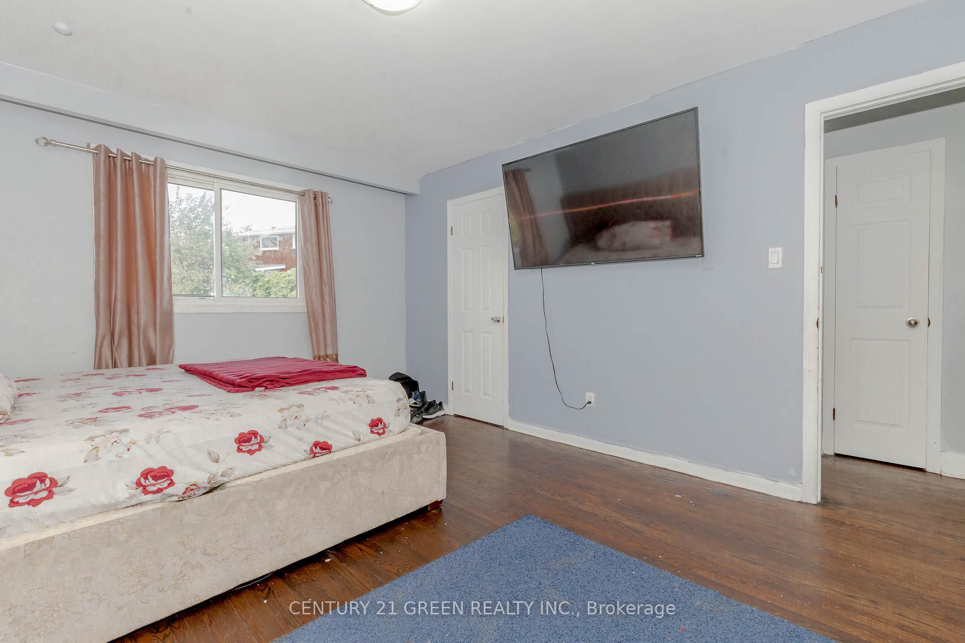 Photo 10 of 74 Linkdale Road, Brampton, Brampton North — HOMEH