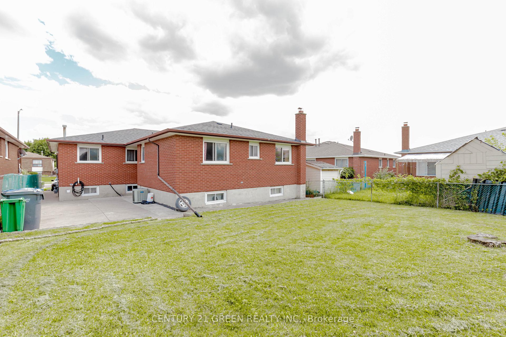 Photo 27 of 74 Linkdale Road, Brampton, Brampton North — HOMEH