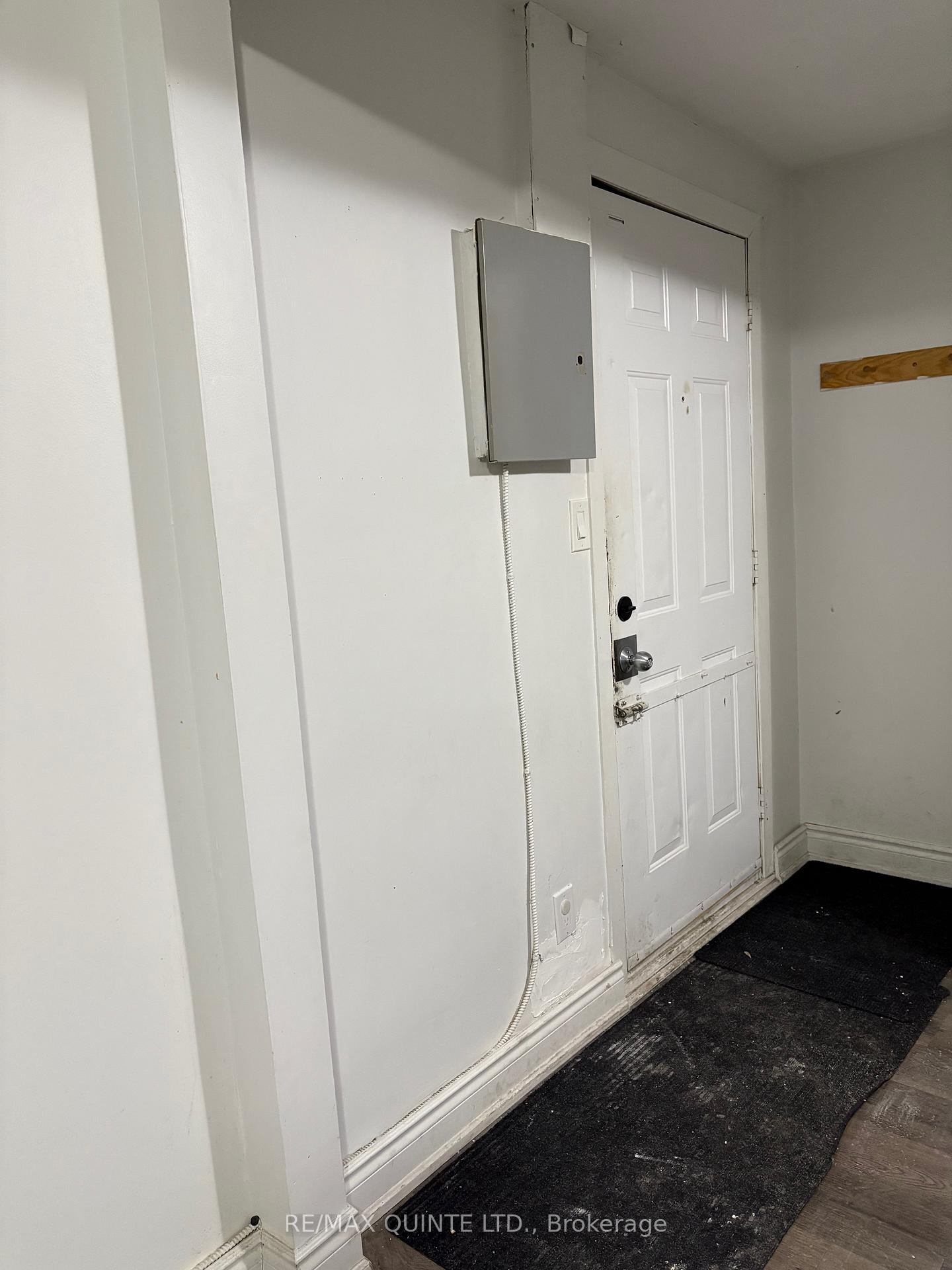 Photo 3 of Unit 1, 284 Front Street, Quinte West, Trenton Ward — HOMEH