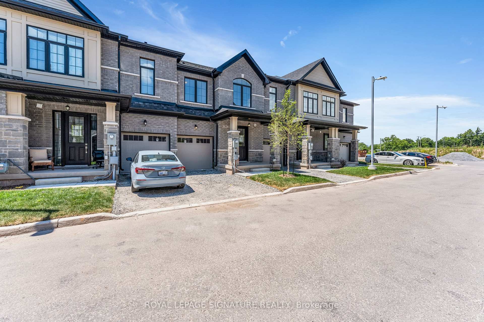 Photo 2 of 7453 Baycrest Common, Niagara Falls, Oldfield — HOMEH