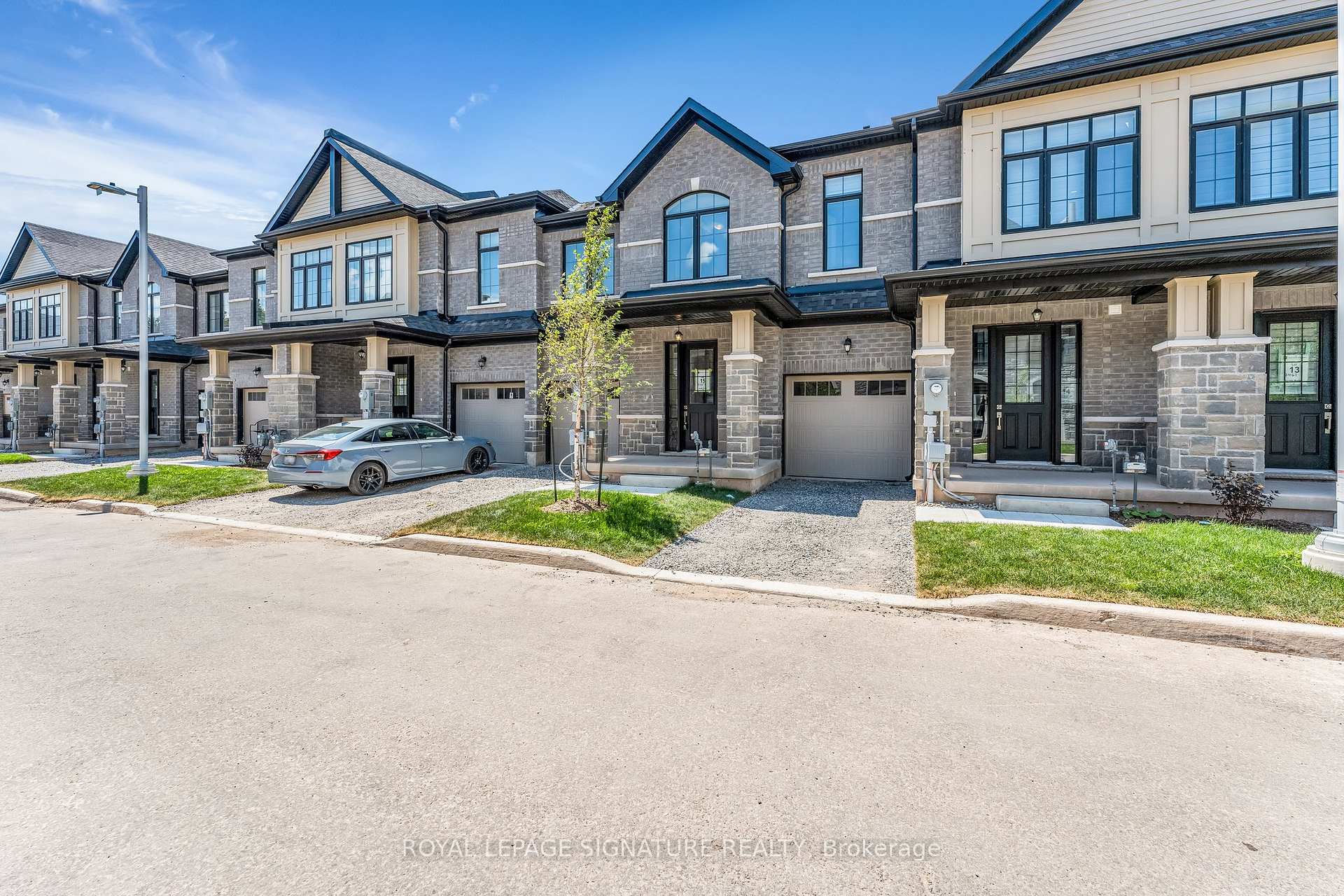Photo 3 of 7453 Baycrest Common, Niagara Falls, Oldfield — HOMEH