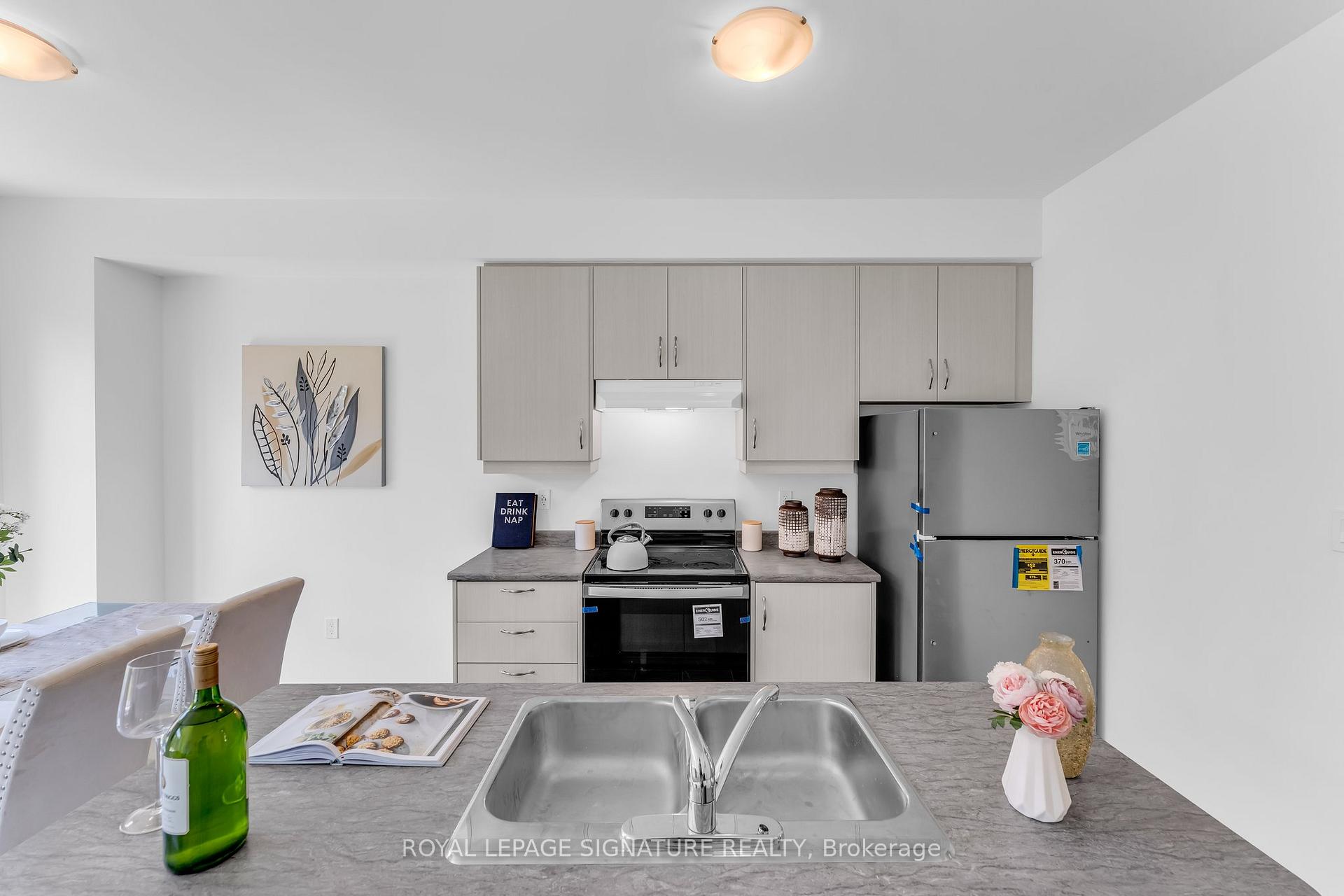 Photo 14 of 7453 Baycrest Common, Niagara Falls, Oldfield — HOMEH