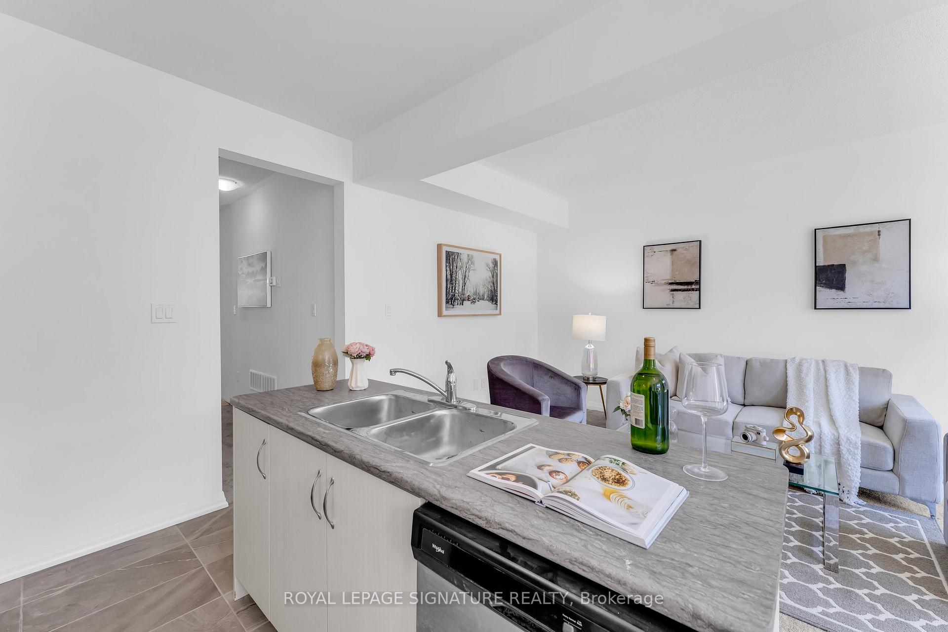 Photo 23 of 7453 Baycrest Common, Niagara Falls, Oldfield — HOMEH