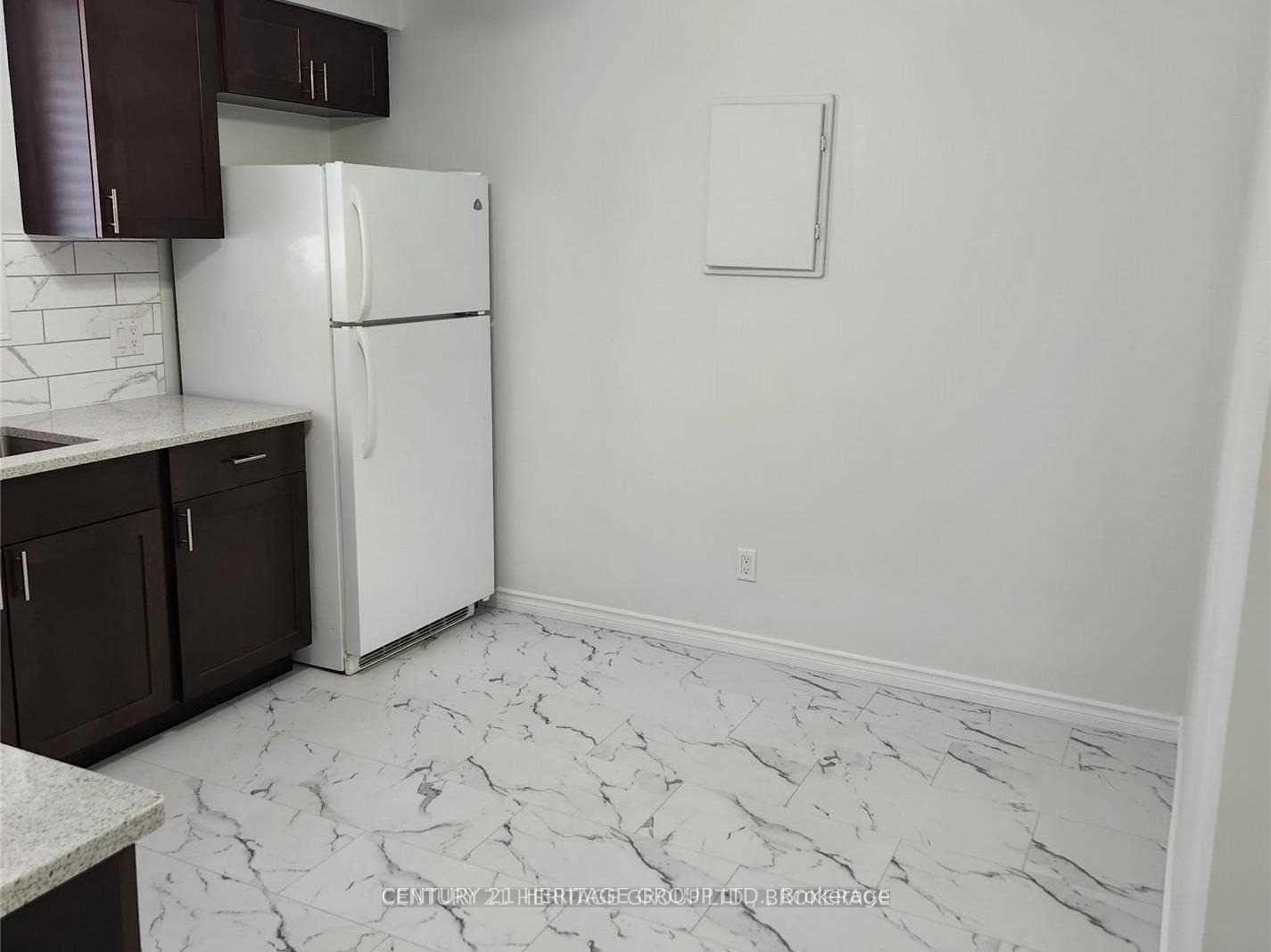 Photo 15 of Unit B, 290 George Street, Midland — HOMEH