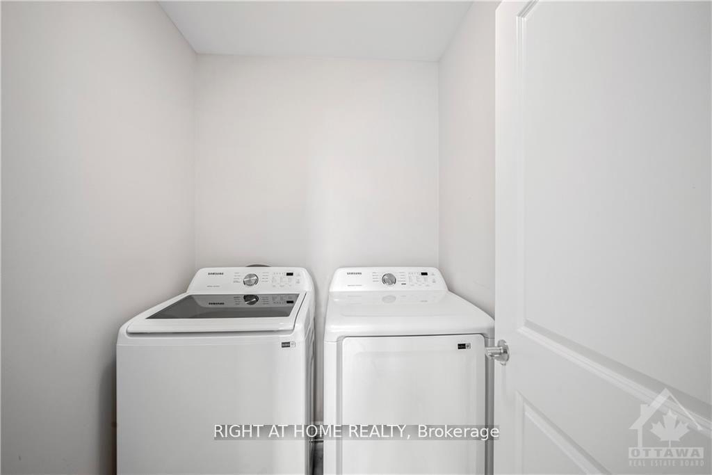 Photo 13 of 1010 Kijik Crescent, Ottawa, Blossom Park/Kemp Park/Findlay Creek — HOMEH