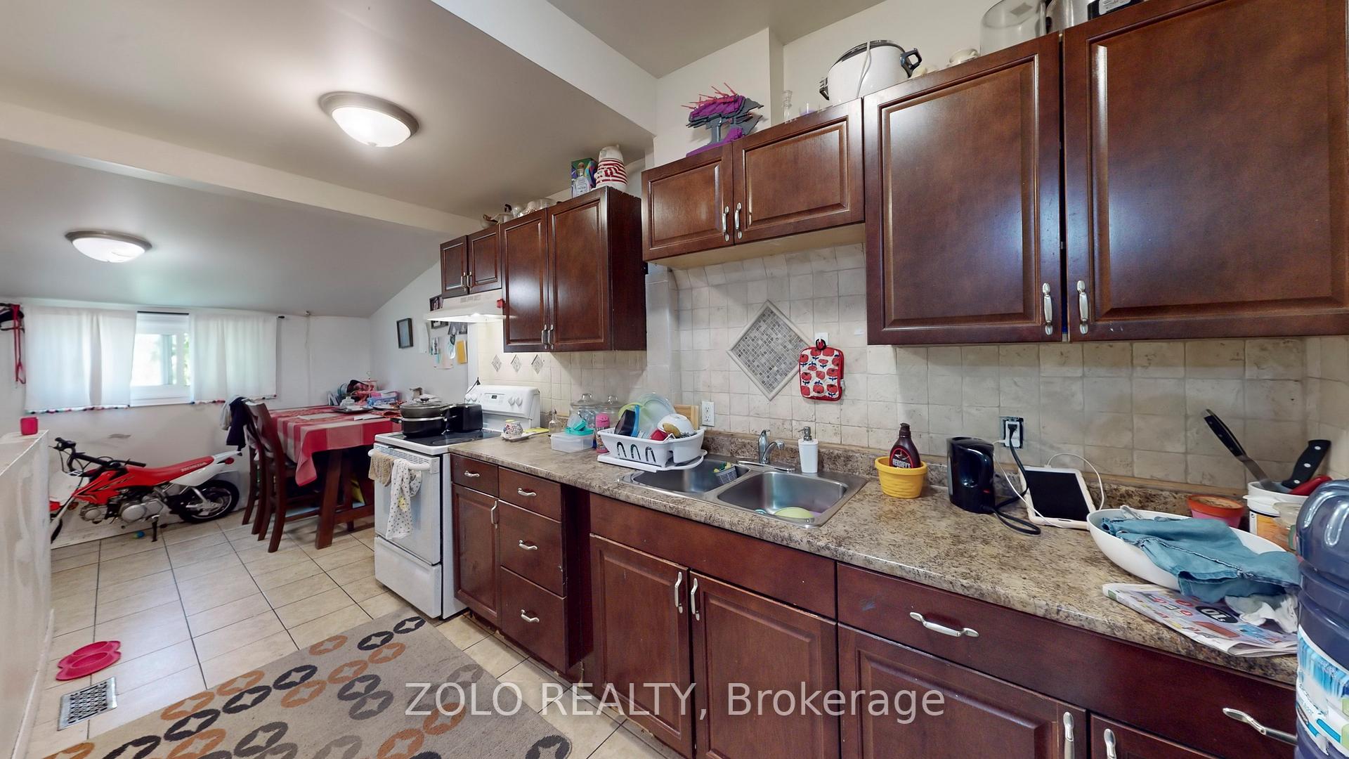Photo 5 of 147 Cathcart Street, Hamilton, Beasley — HOMEH