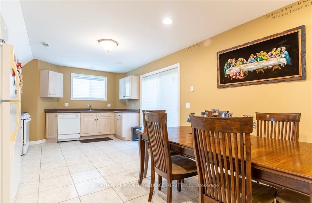 Photo 33 of 201 Gignac Crescent, LaSalle — HOMEH