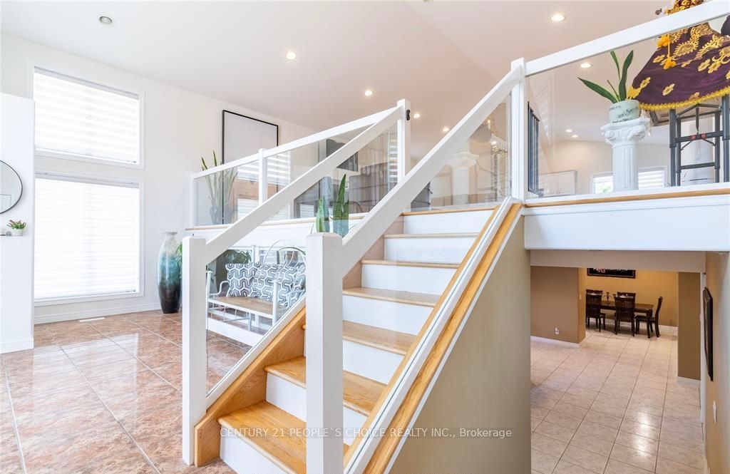 Photo 7 of 201 Gignac Crescent, LaSalle — HOMEH