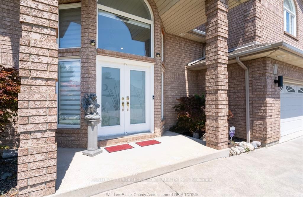 Photo 3 of 201 Gignac Crescent, LaSalle — HOMEH