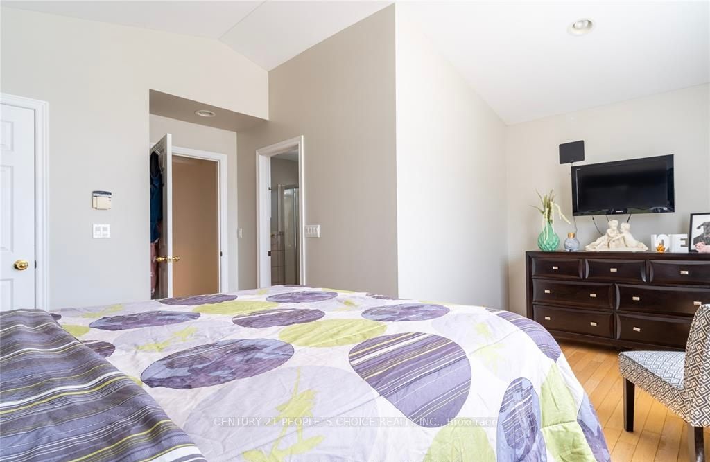 Photo 22 of 201 Gignac Crescent, LaSalle — HOMEH