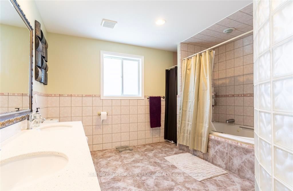 Photo 25 of 201 Gignac Crescent, LaSalle — HOMEH