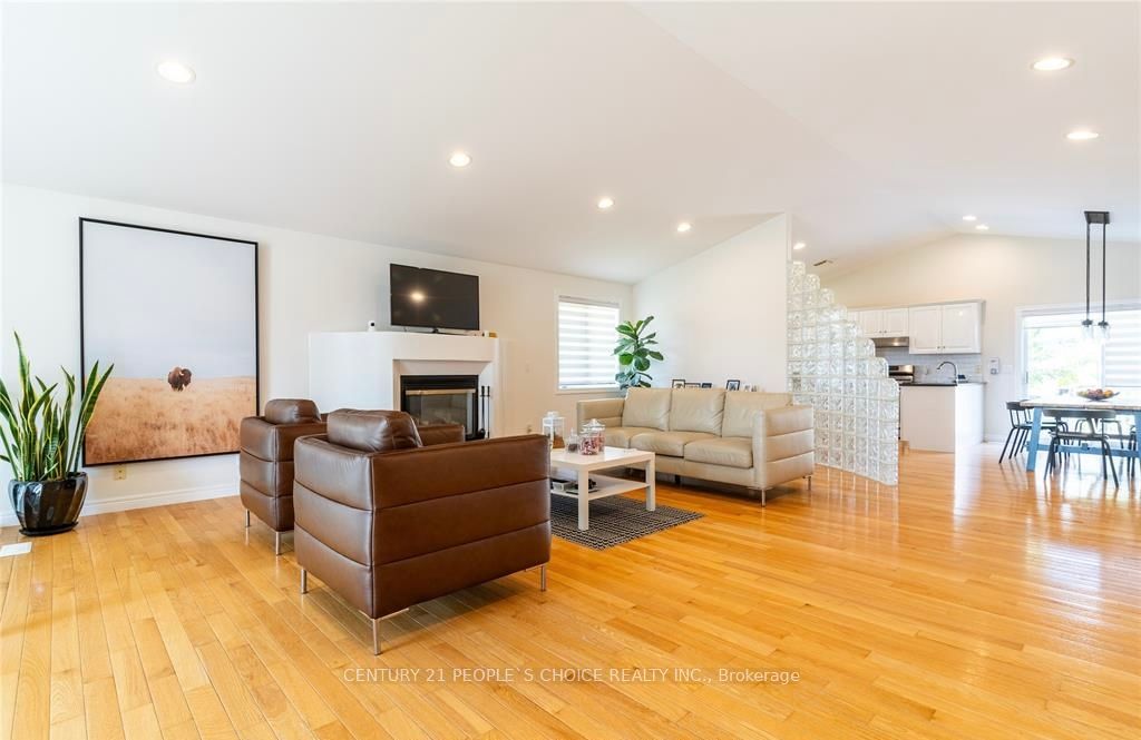 Photo 10 of 201 Gignac Crescent, LaSalle — HOMEH