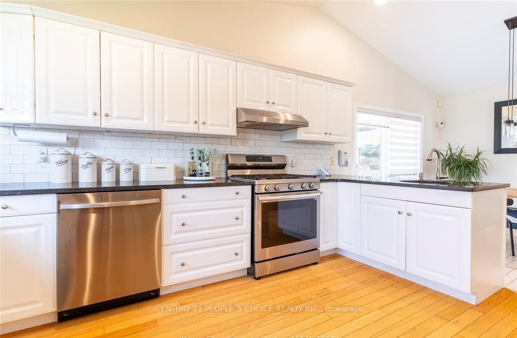 Photo 17 of 201 Gignac Crescent, LaSalle — HOMEH
