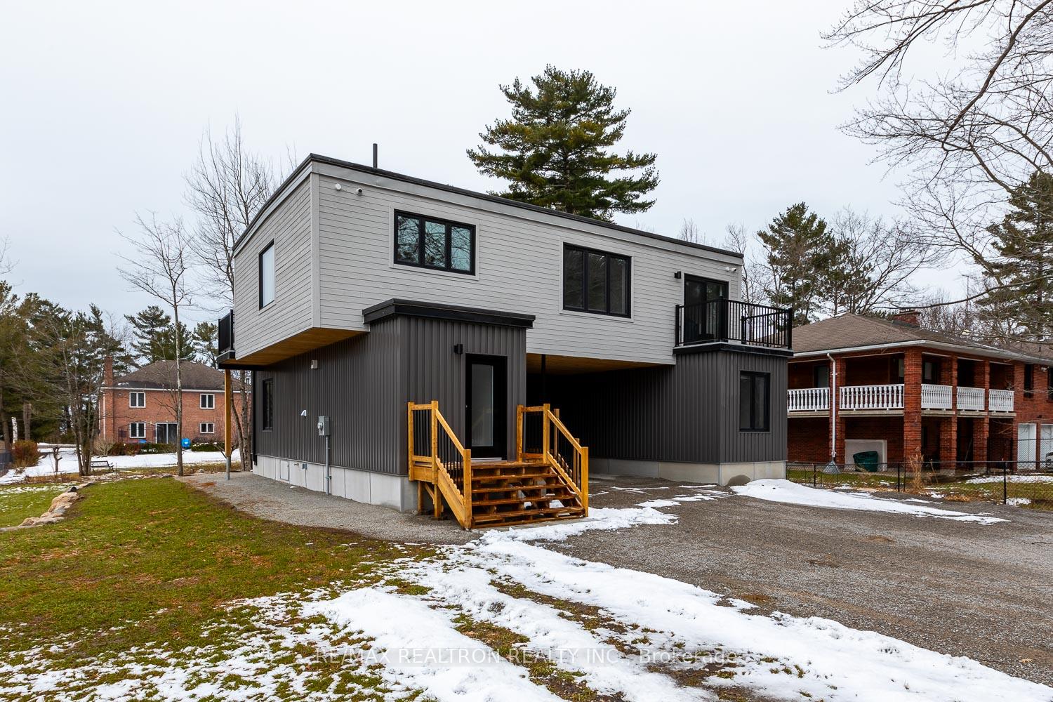 Photo 33 of 2 Grosvenor Drive, Tiny, Rural Tiny — HOMEH