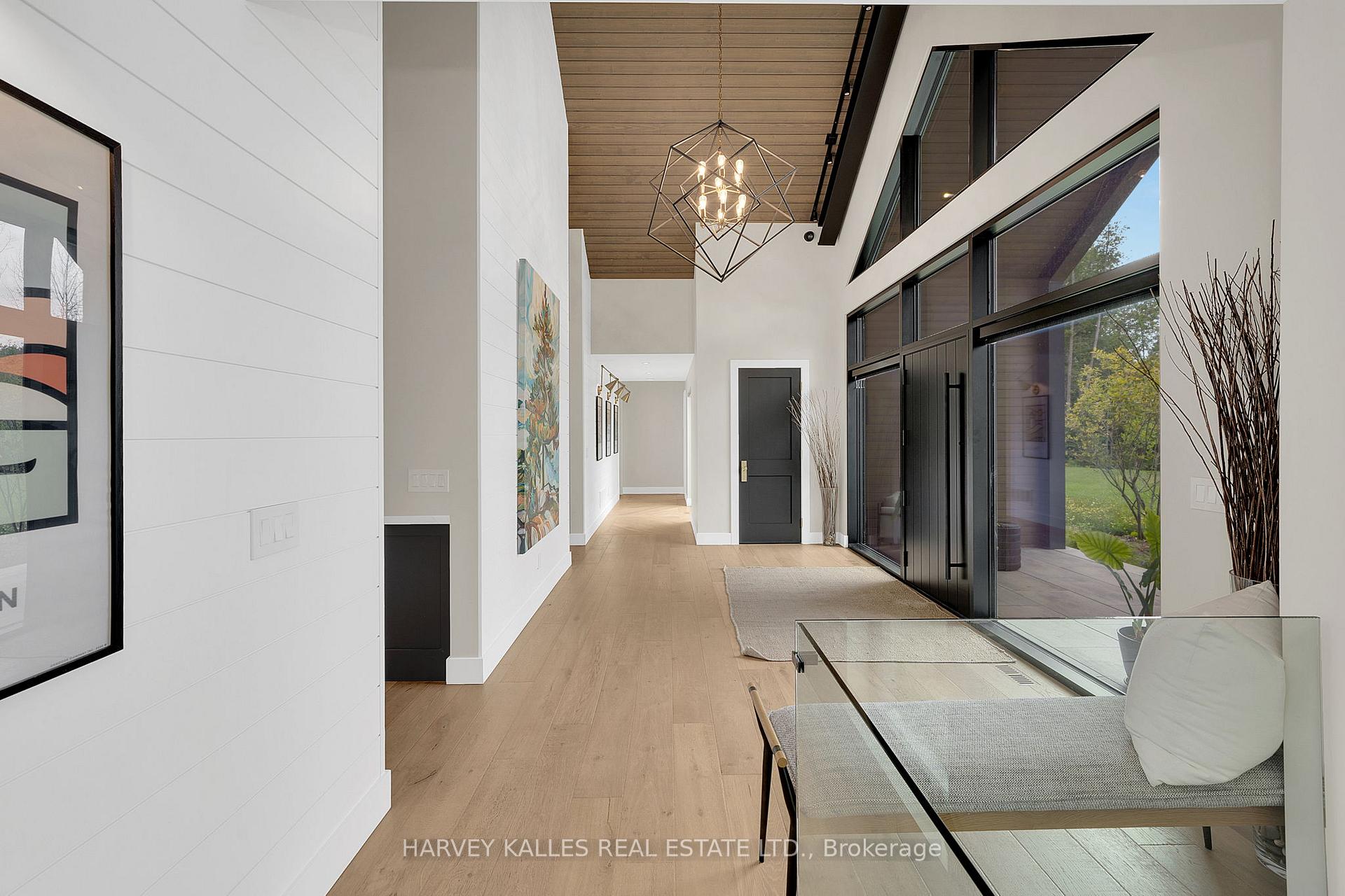 Photo 10 of 21 Windfield Drive W, Oro-Medonte, Rural Oro-Medonte — HOMEH