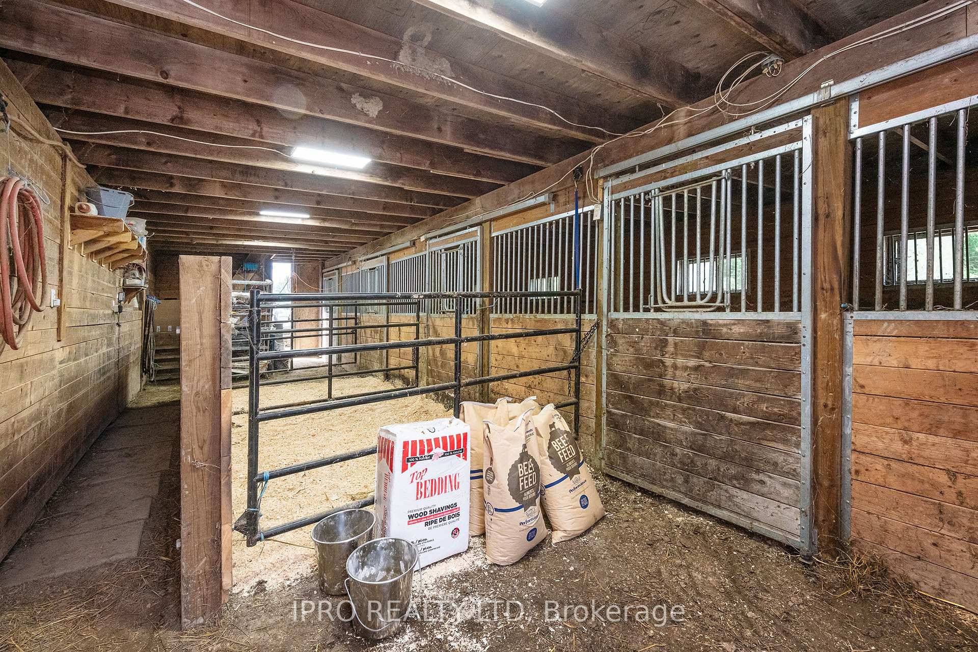 Photo 3 of 6845 19th Side Road, King, Rural King — HOMEH